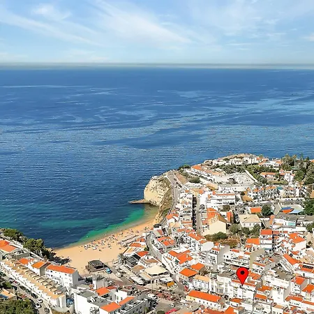 Apartment Pescadores, 50 Meters From